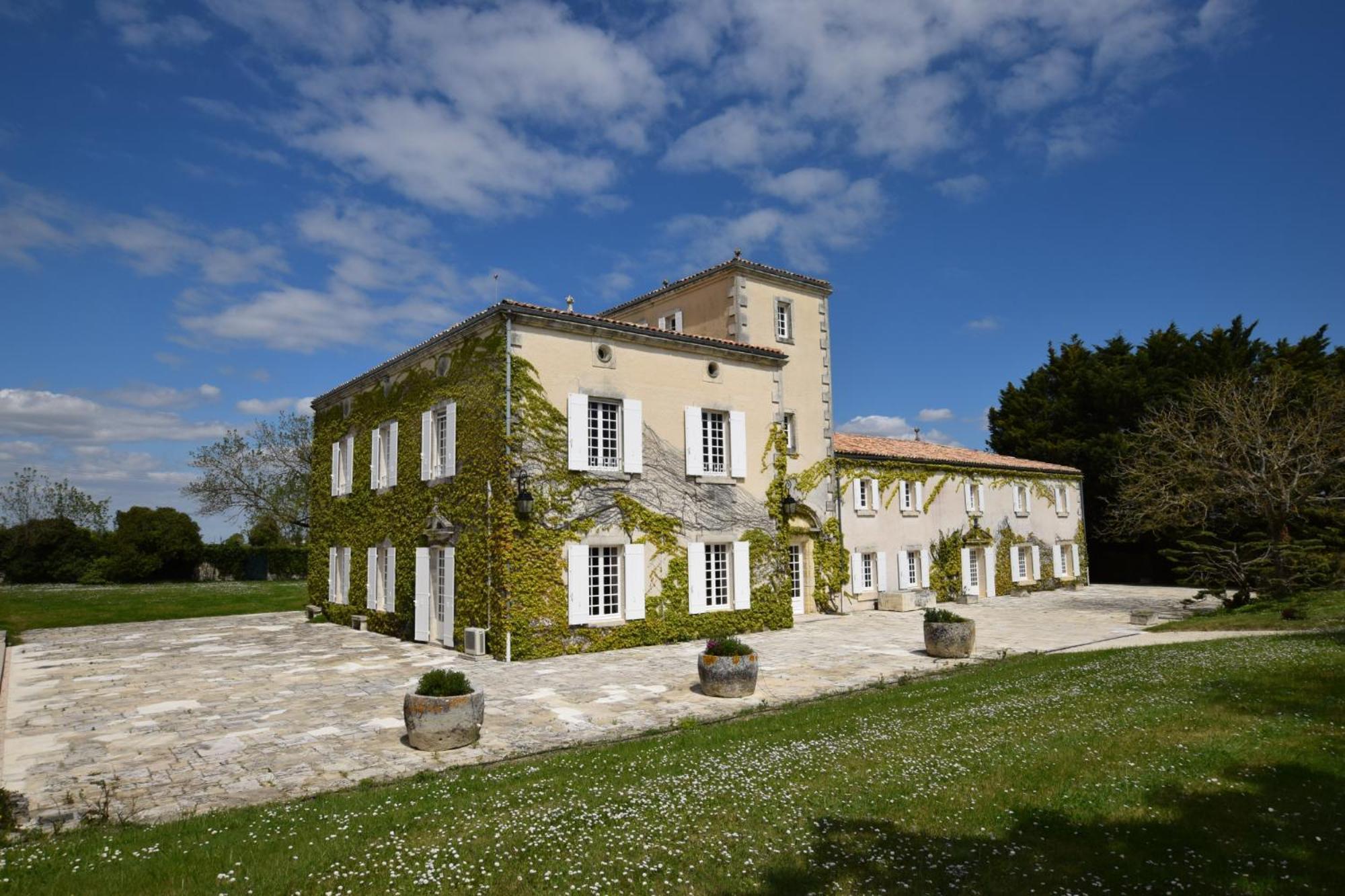 Clos De Bellevue Mortagne-sur-Gironde Экстерьер фото